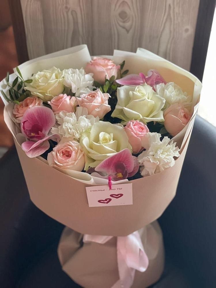 Букет цветов из: Орхидеи, Розы и Гвоздики в Кабардинка