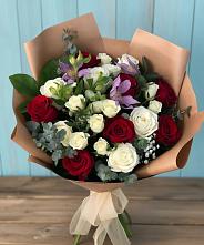 Букет цветов из:  Розы и Альстромерии в Кабардинка