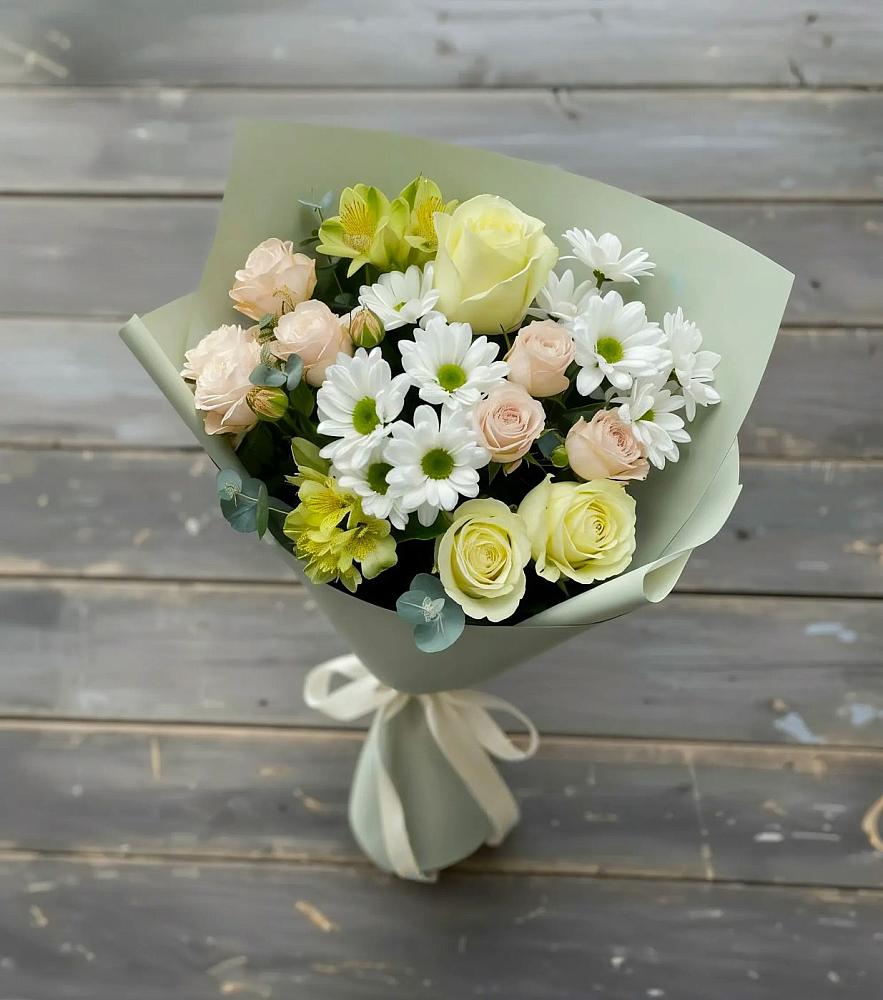 Букет цветов из: Альстромерии, Розы и Хризантемы в Кабардинка