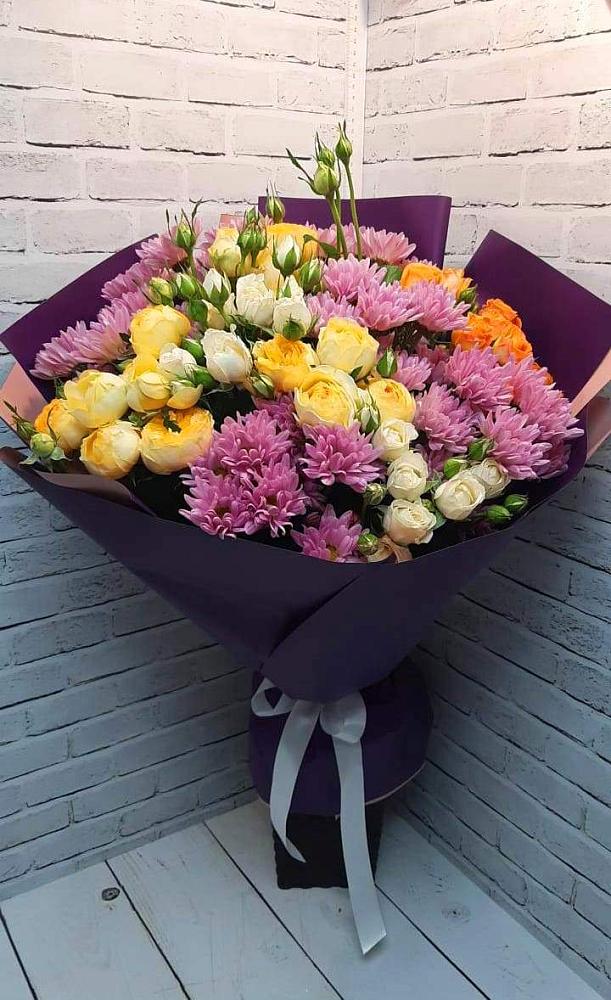 Букет цветов из: Хризантемы и Розы в Кабардинка