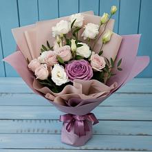 Букет цветов из:  Розы и Лизиантусы в Кабардинка