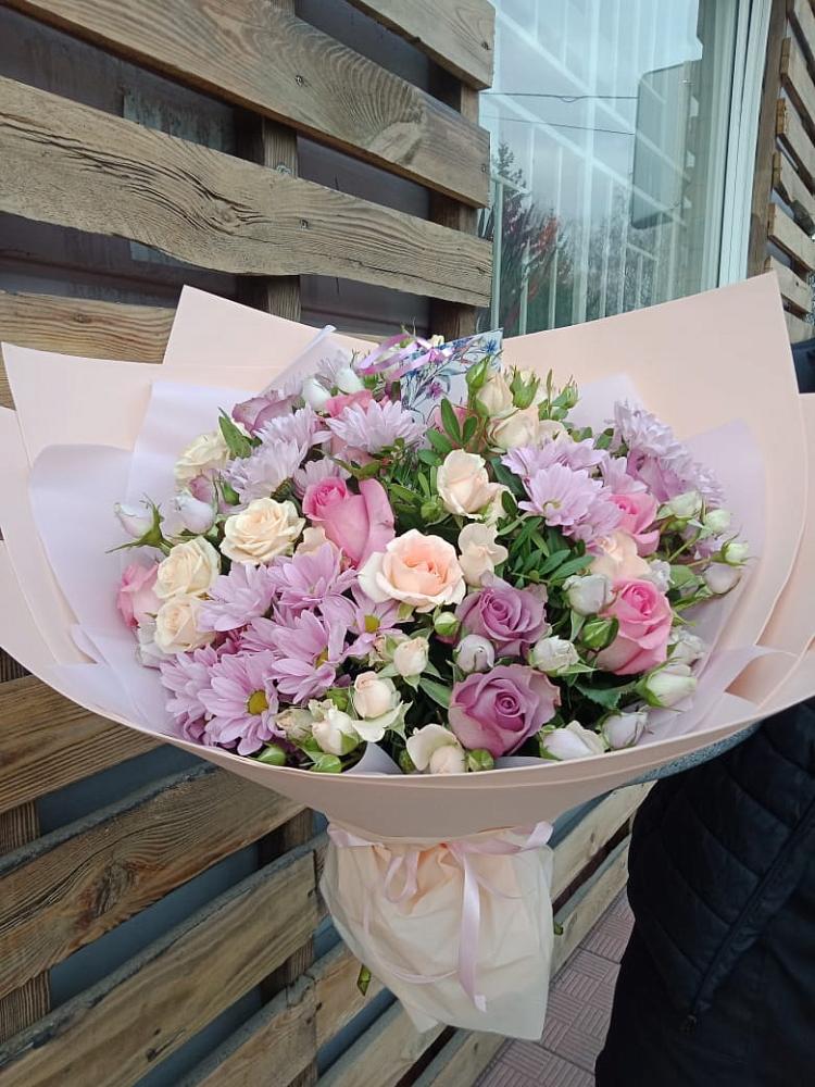 Букет цветов из: Розы и Хризантемы в Кабардинка