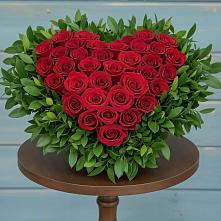 Цветочная композиция из Розы в виде сердца #REPLACE_PRED# Кабардинка