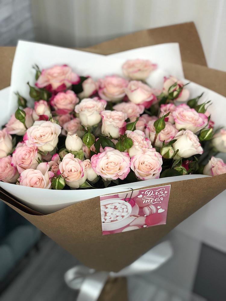 Букет цветов из: Розы в Кабардинка