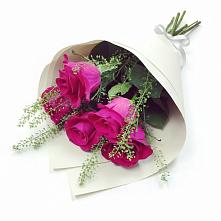 Букет цветов из:  Розы в Кабардинка