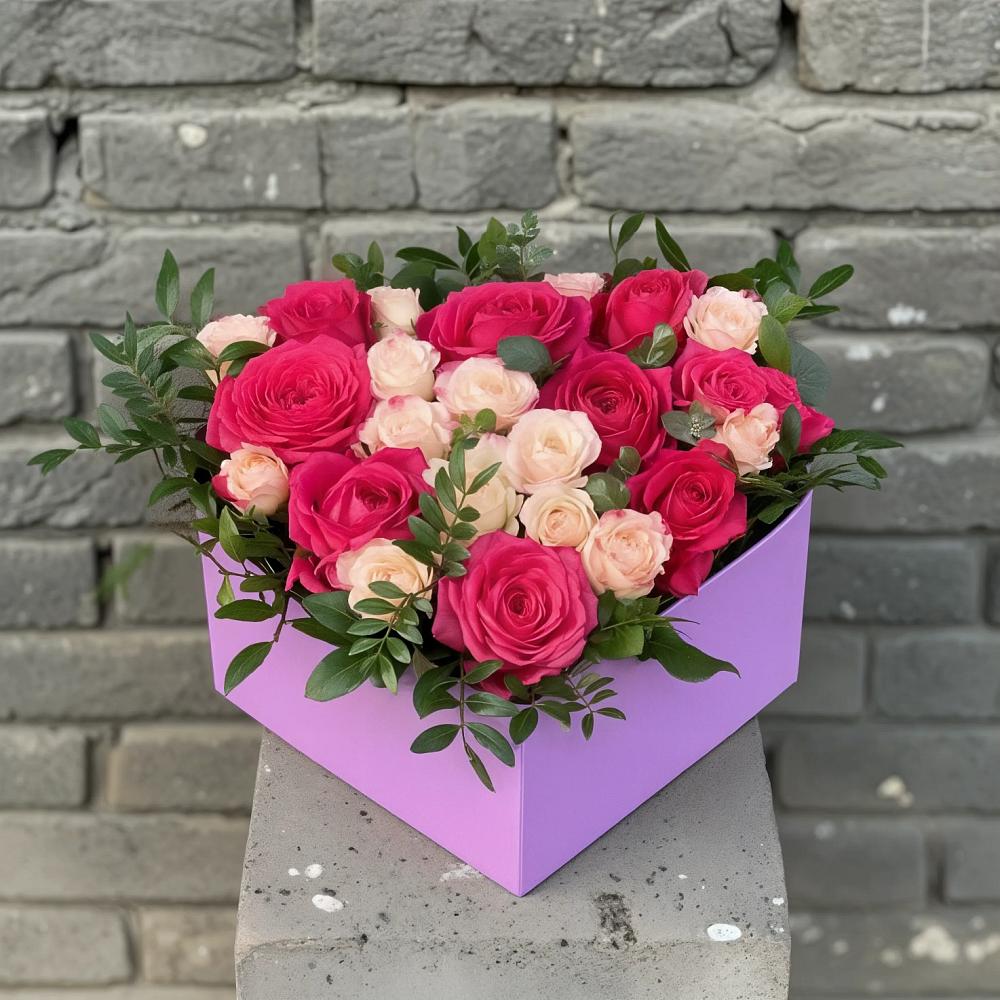 Цветочная композиция из Розы в коробке в Кабардинка