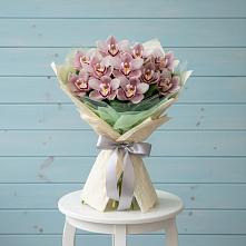 Букет цветов из:  Орхидеи и Розы #REPLACE_PRED# Кабардинка