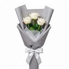 Букет 3 белые розы в Кабардинка