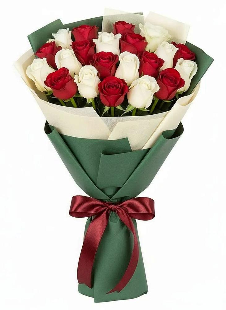 Букет Микс из красных и белых роз в Кабардинка