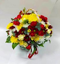 Цветочная композиция из Хризантемы и Розы в корзине в Кабардинка