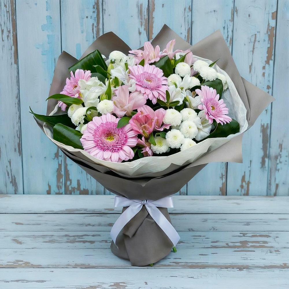 Букет цветов из: Герберы, Альстромерии и Хризантемы в Кабардинка