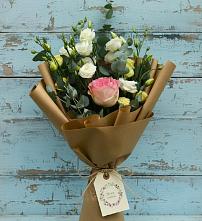 Букет цветов из:  Розы и Лизиантусы #REPLACE_PRED# Кабардинка