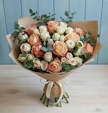 Букет цветов из:  Альстромерии и Розы в Кабардинка