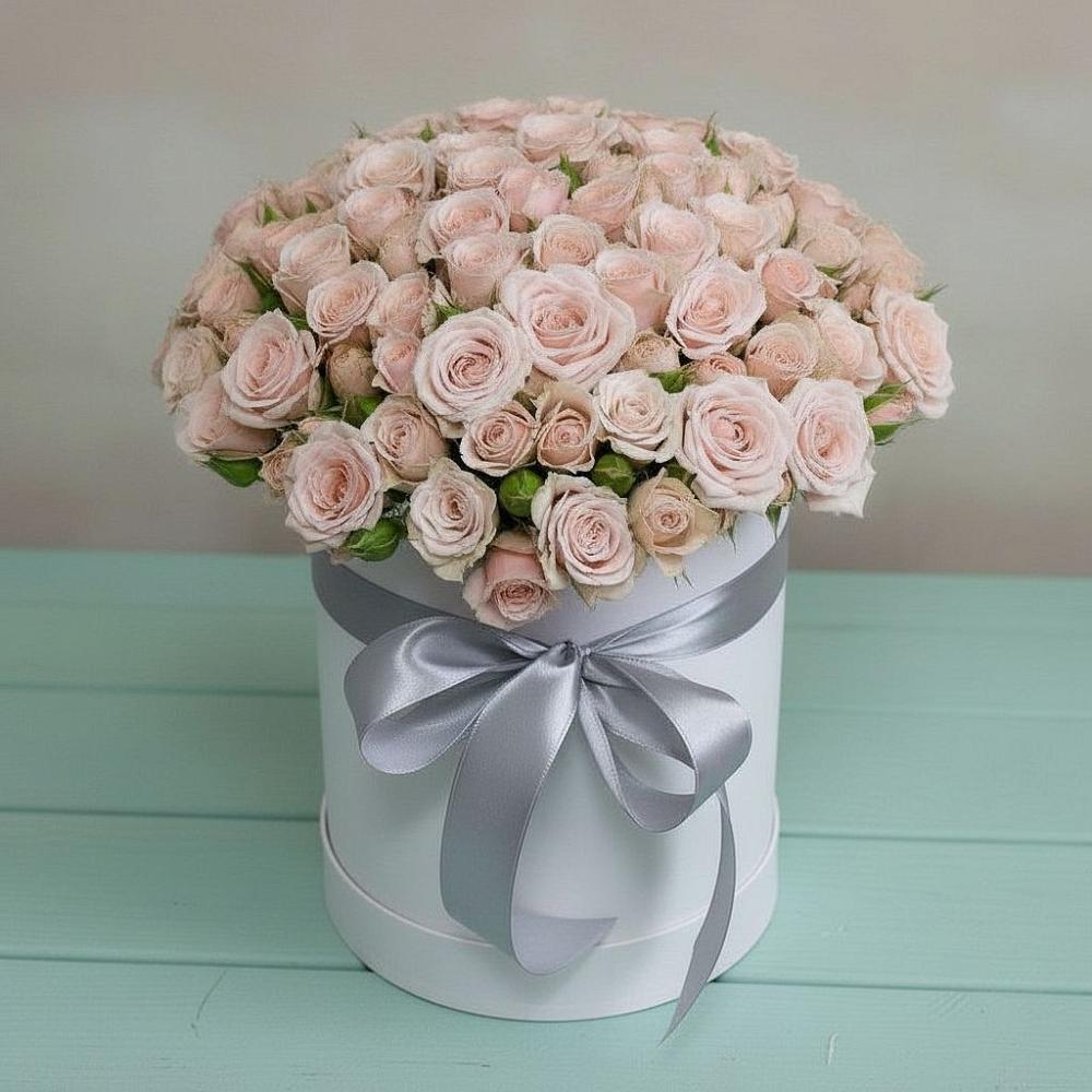 Цветочная композиция из Розы в шляпной коробке в Кабардинка